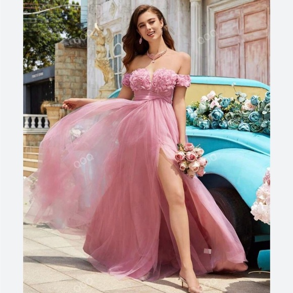 QOQ Pink Floral Decor Off Shoulder NWOT - Picture 5 of 12